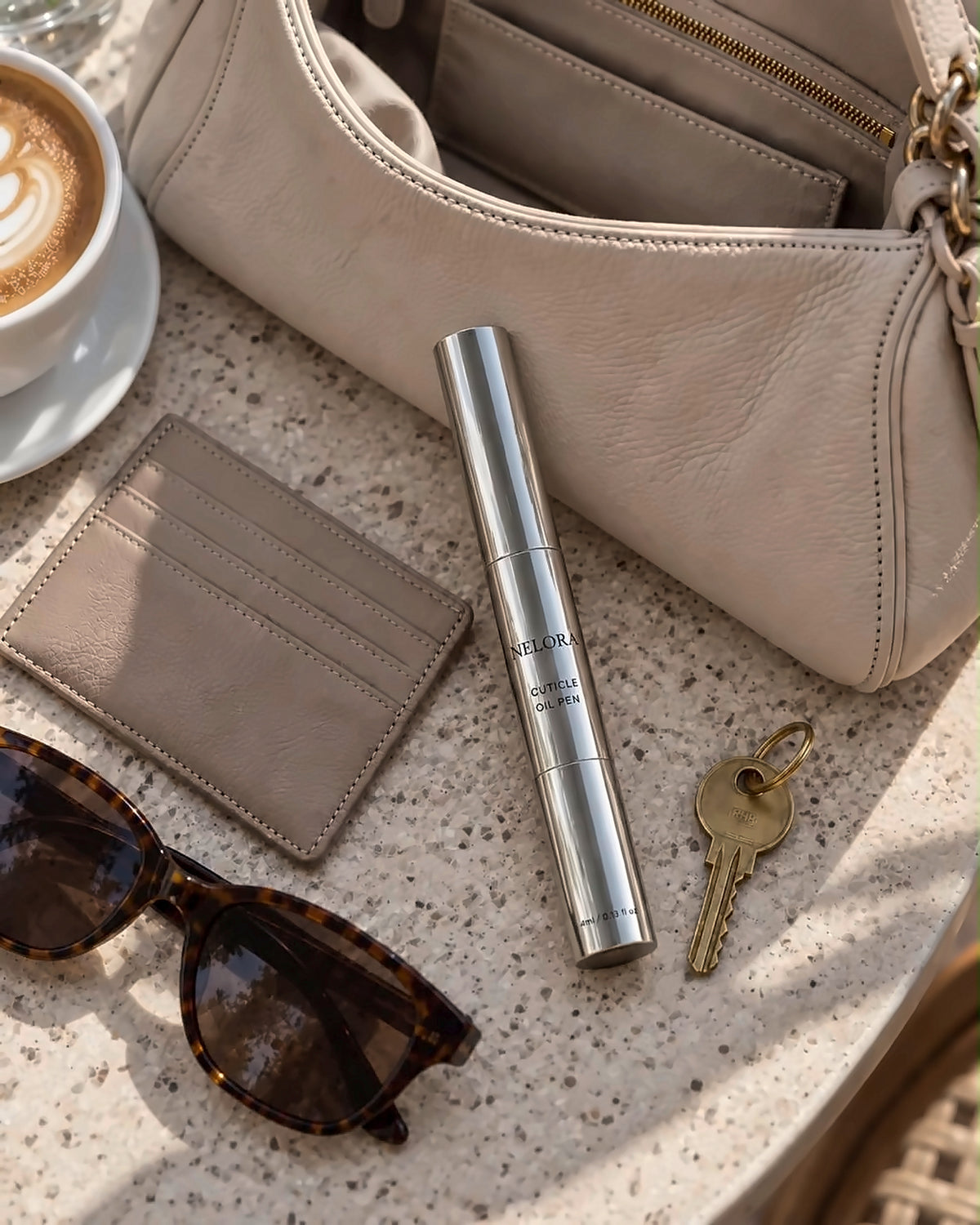 NELORA pen with sunglasses, keys and card holder